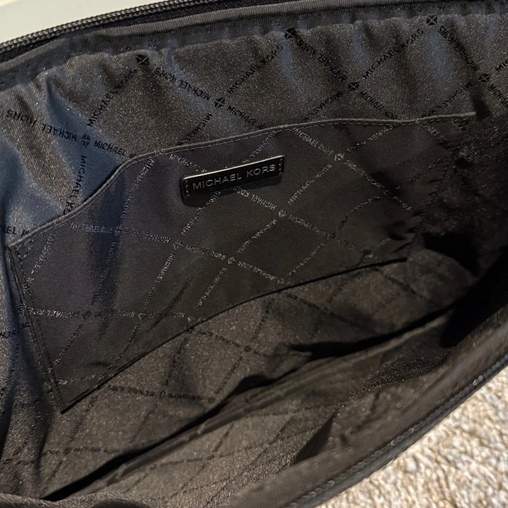 Michael Kors Connie Black & Gray Patterned Laptop Sleeve Bag